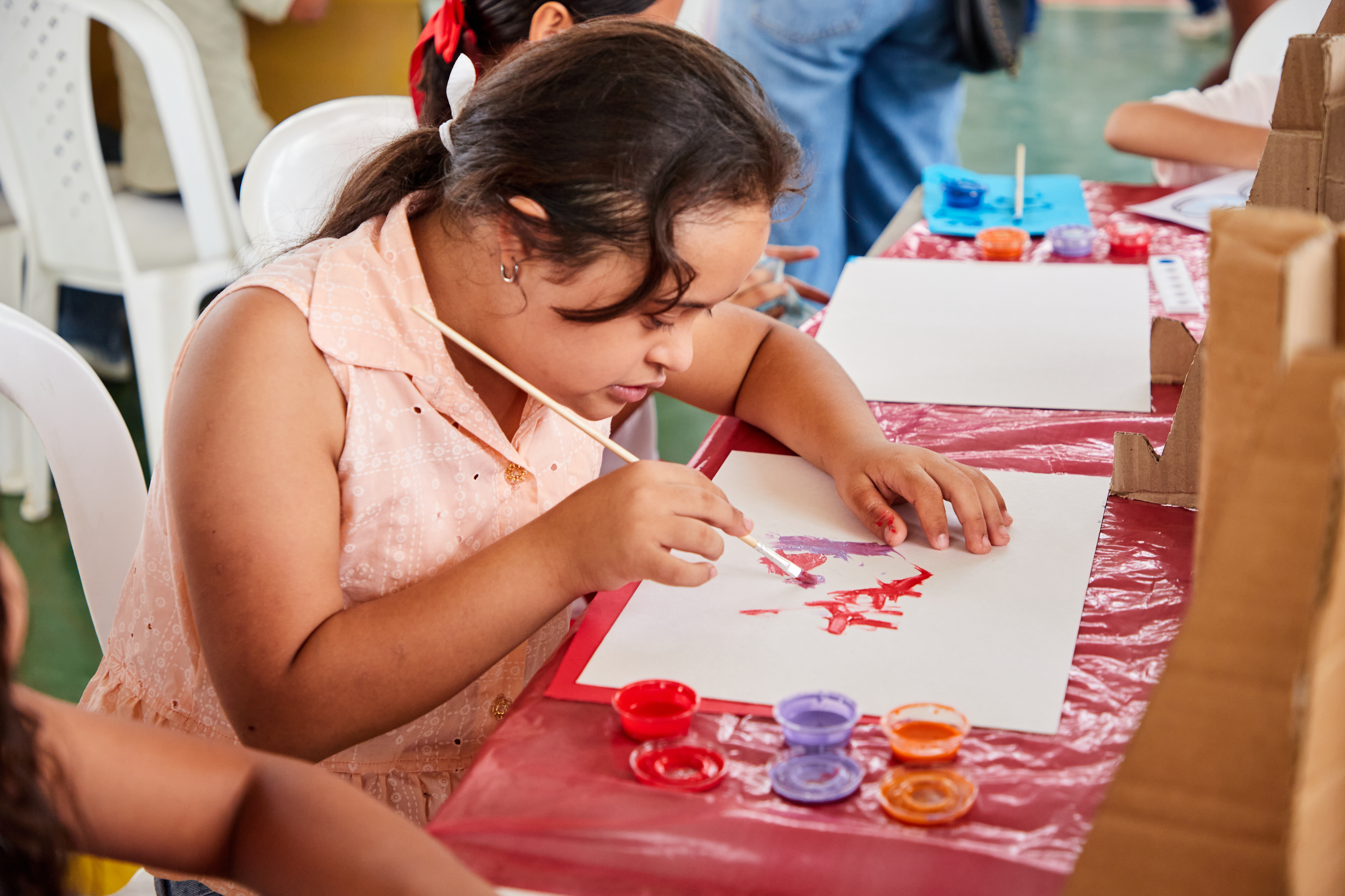 TALLER DE EXPRESIÓN ARTÍSTICA Y CREATIVA